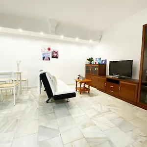 https://tranquilo-y-agradable-apartamento-en-los-boliches.1costadelsol.com